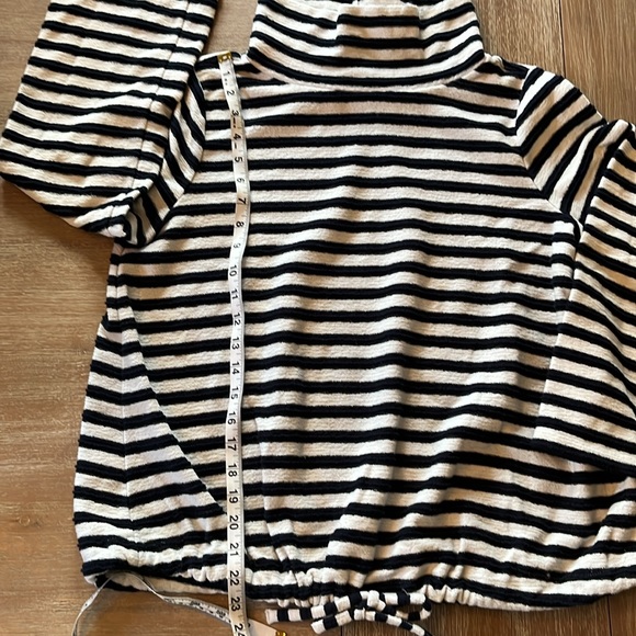 Loft Blue White Stripe top, Medium - Picture 6 of 7